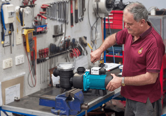 Thường xuyên kiểm tra để phát hiện sự cố khi sử dụng máy bơm nước